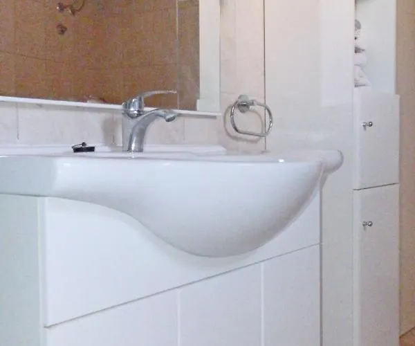 Apartments With A Parking Space Pirovac, Sibenik - 6278 Apartment Pirovac